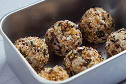 �Q�\�̪�����