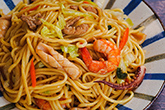 請客大麵炒，山珍海味通通有！