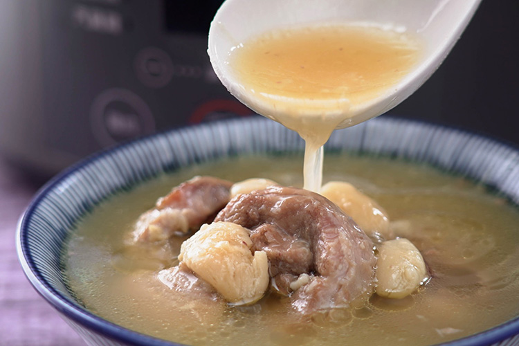 超濃郁蒜頭雞湯