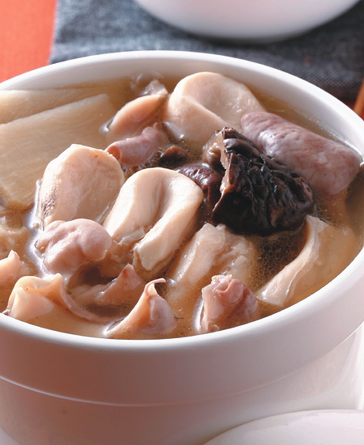 食譜:鮑貝豬肚湯