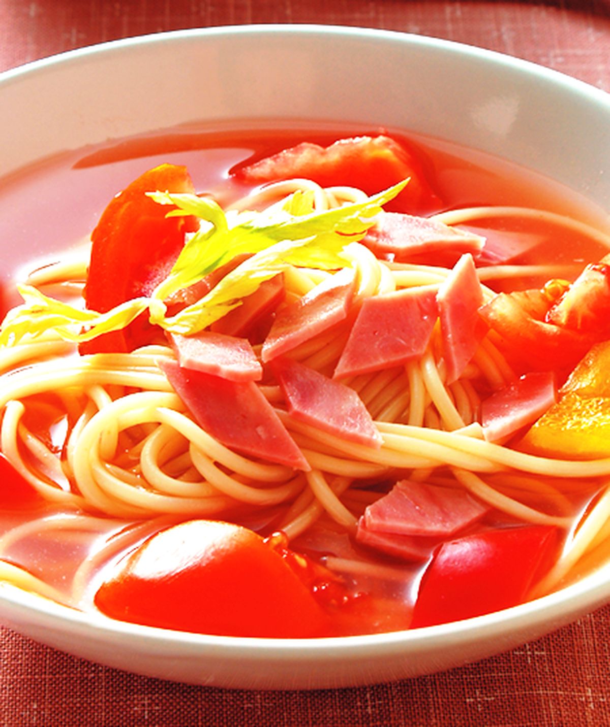 食譜:茄汁冷湯麵