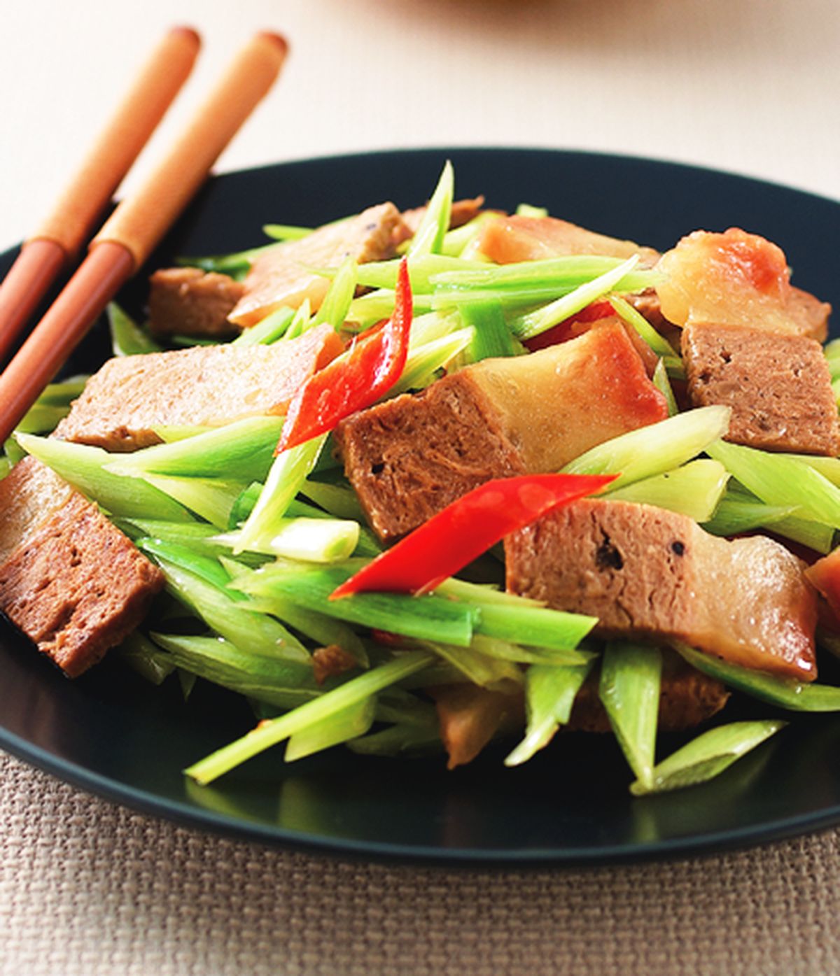 食譜:碧玉筍炒素五花
