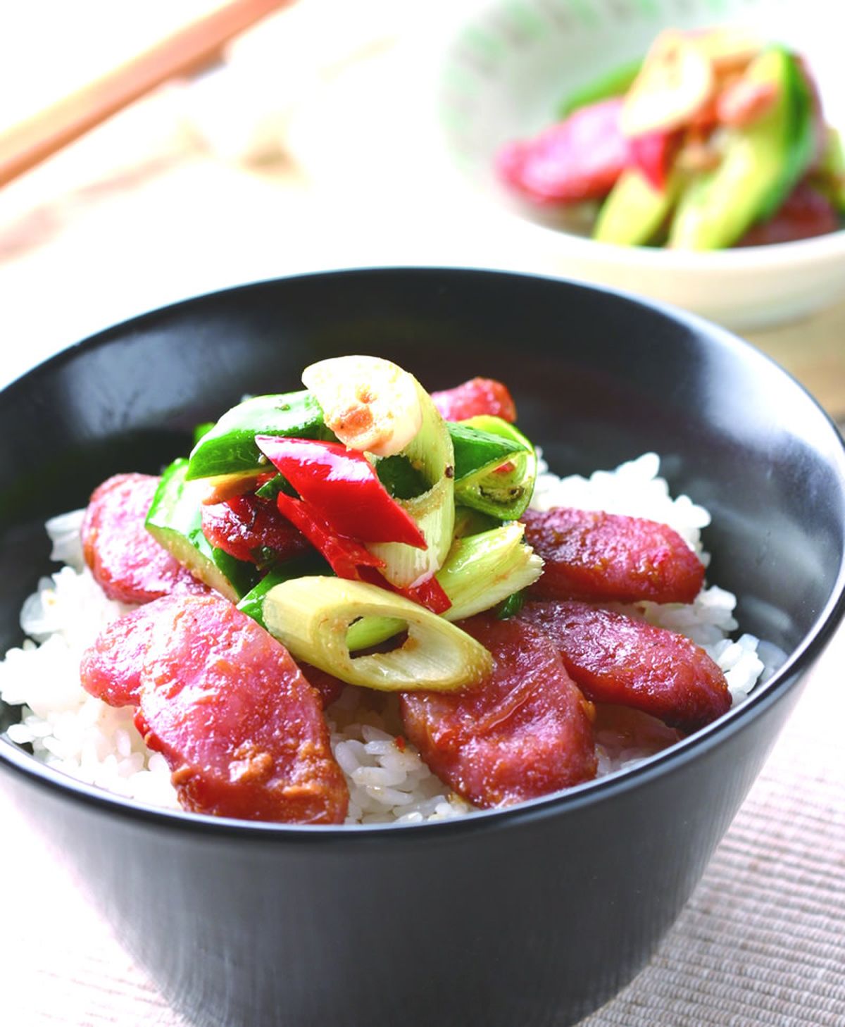 食譜:蒜苗香腸蔬菜飯