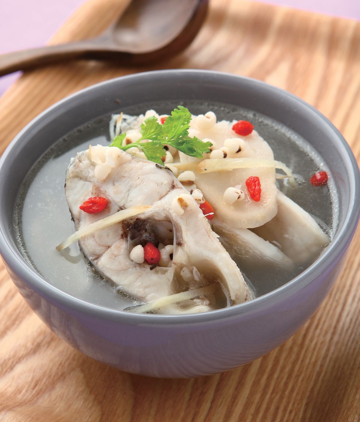 食譜:淮山薏仁鮮魚湯