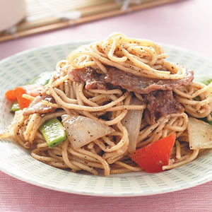 黑椒牛肉炒麵