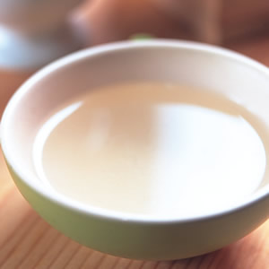 �j��������