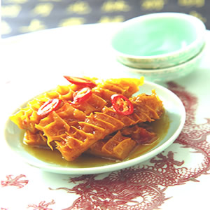 �Q�m����{