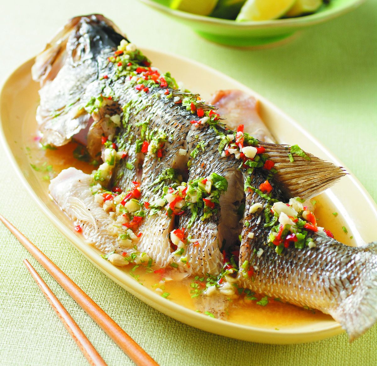 Missta's Kitchen: 清爽夏日菜式～泰式清蒸檸檬魚 Thai-style Steam Seabass with Lime Sauce