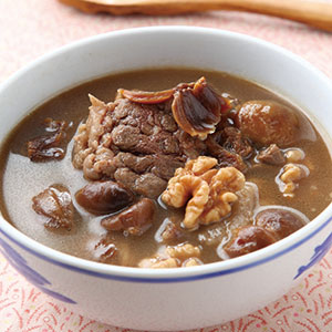 核桃栗子牛腩湯