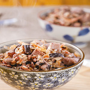 ��ۣ���Y��