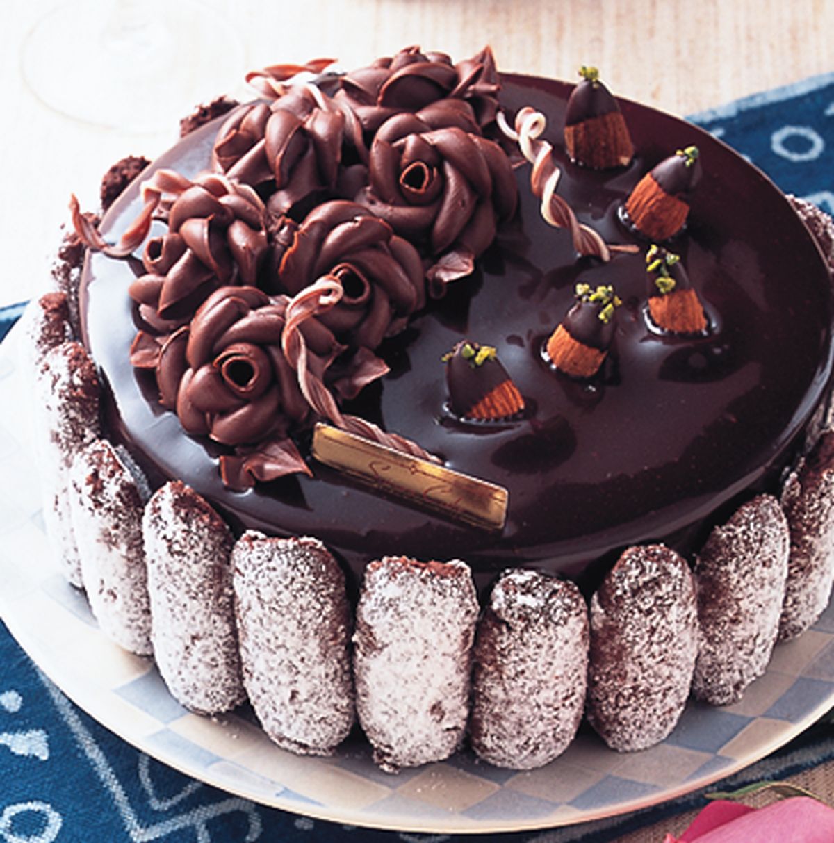 奥利奥咸奶油巧克力淋面蛋糕的做法大全，巧克力淋面蛋糕怎么做_百悦米西点培训