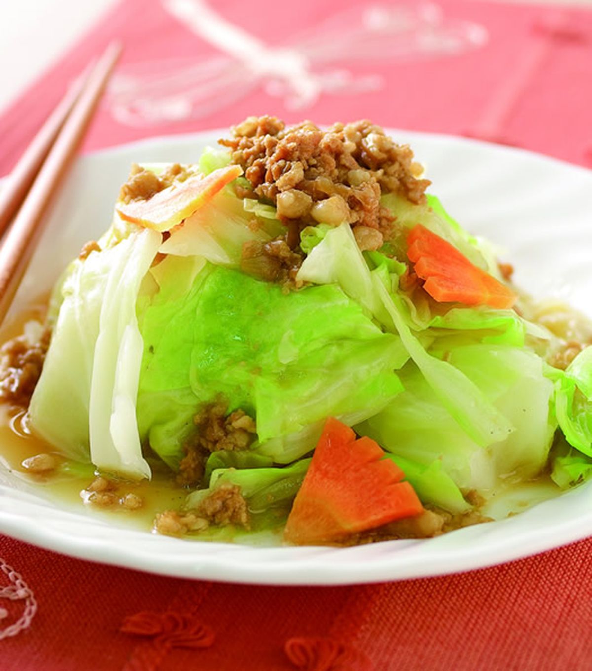 食譜:燙高麗菜淋肉燥